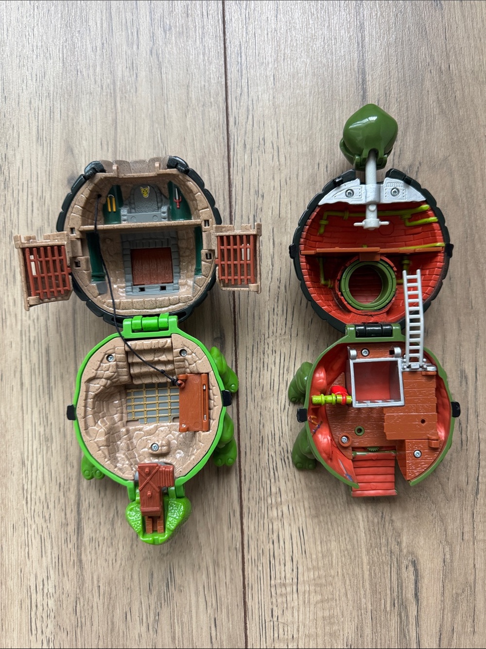 Vintage TMNT Mini Mutants Raphael Castle Leonardo Sewer Action Figures 90s